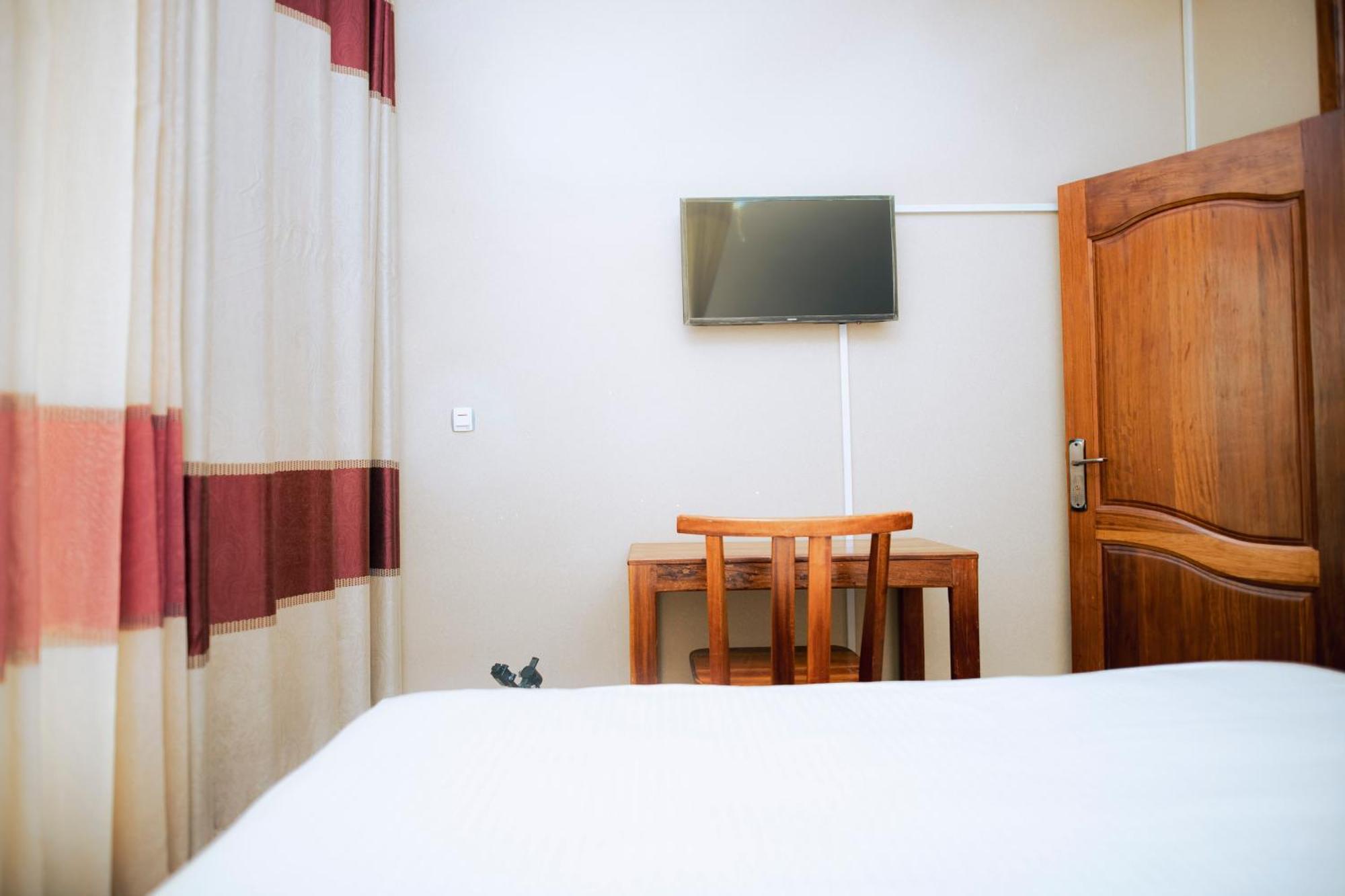 Peace Guest House Muhari Exterior foto